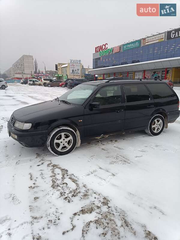 Универсал Volkswagen Passat 1996 в Харькове