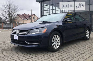 Седан Volkswagen Passat 2014 в Львове