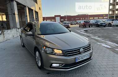 Седан Volkswagen Passat 2015 в Тернополе