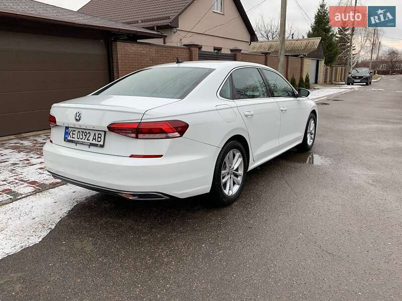 Седан Volkswagen Passat 2020 в Кривому Розі