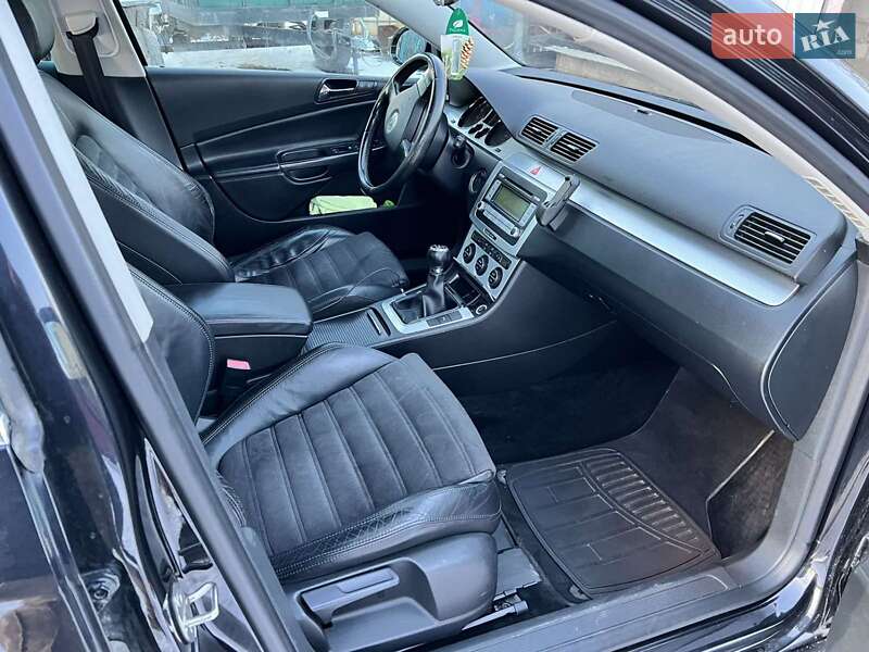 Универсал Volkswagen Passat 2006 в Городенке