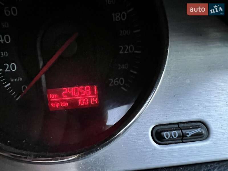 Универсал Volkswagen Passat 2006 в Городенке