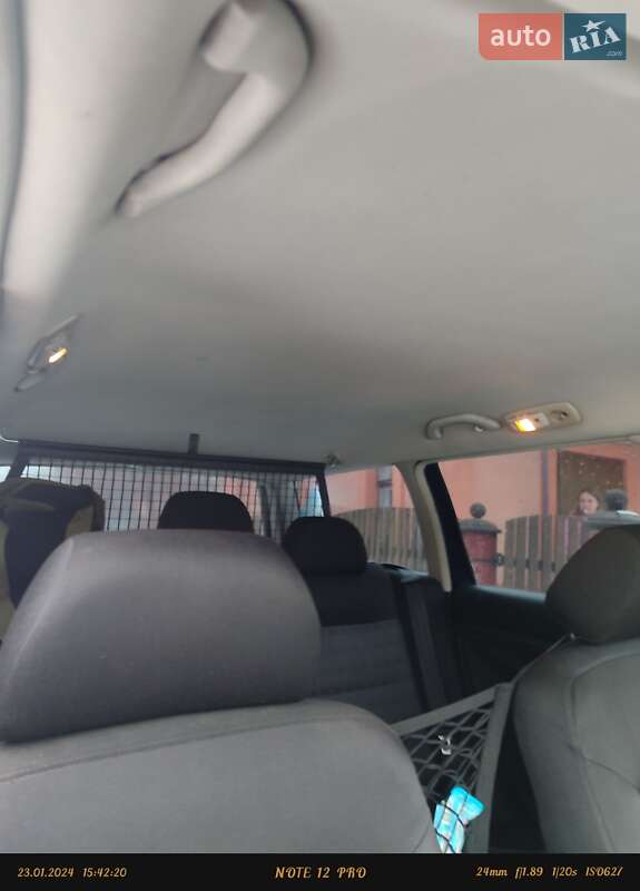 Універсал Volkswagen Passat 2003 в Дубні