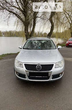 Универсал Volkswagen Passat 2007 в Ровно