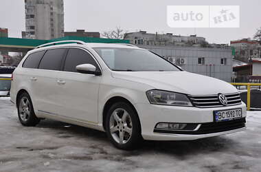 Універсал Volkswagen Passat 2010 в Львові