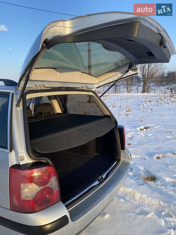 Універсал Volkswagen Passat 2004 в Надвірній