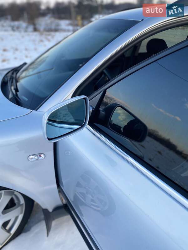 Універсал Volkswagen Passat 2004 в Надвірній