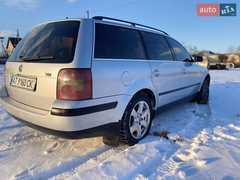 Універсал Volkswagen Passat 2004 в Надвірній