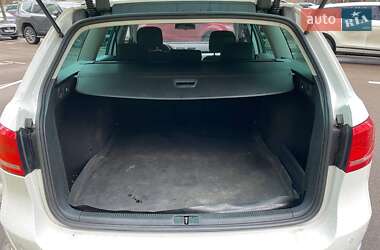 Универсал Volkswagen Passat 2011 в 