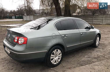 Седан Volkswagen Passat 2008 в Киеве