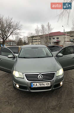 Седан Volkswagen Passat 2008 в Киеве