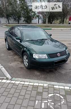 Седан Volkswagen Passat 1998 в Черноморске