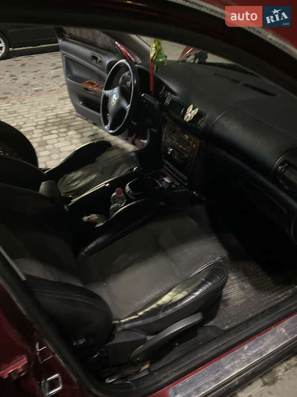 Седан Volkswagen Passat 2001 в Ивано-Франковске