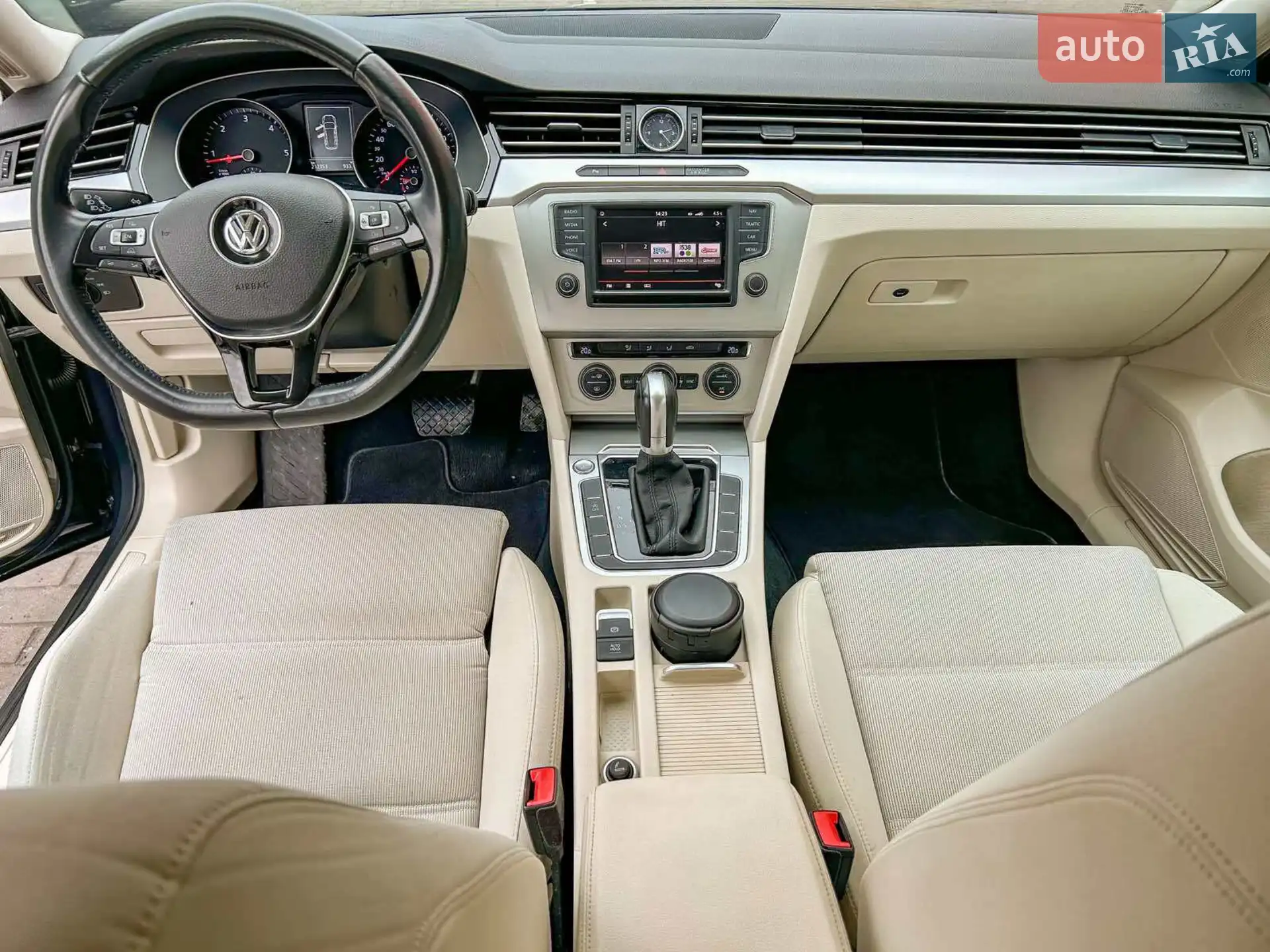 2015 Volkswagen Passat - мініатюра 31