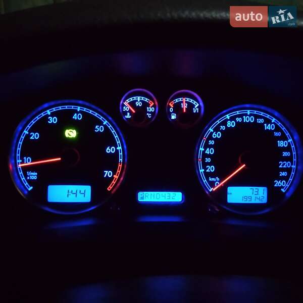 Седан Volkswagen Passat 2004 в Одесі