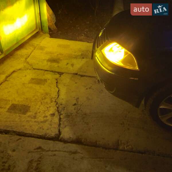 Седан Volkswagen Passat 2004 в Одесі