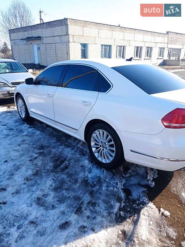 Седан Volkswagen Passat 2014 в Дніпрі