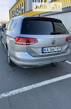 Универсал Volkswagen Passat 2015 в Киеве