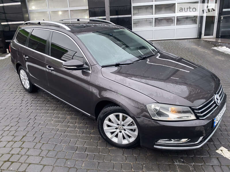 Універсал Volkswagen Passat 2011 в Львові