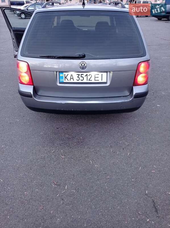 Універсал Volkswagen Passat 2001 в Києві