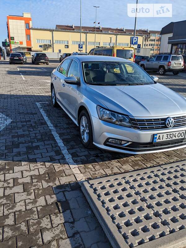 Седан Volkswagen Passat 2016 в Вишневом