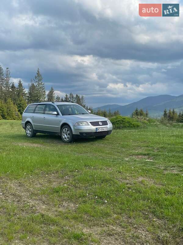 Універсал Volkswagen Passat 2002 в Славському