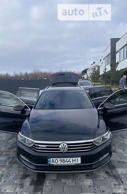 Універсал Volkswagen Passat 2016 в Ужгороді