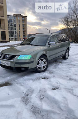 Универсал Volkswagen Passat 2001 в Сваляве