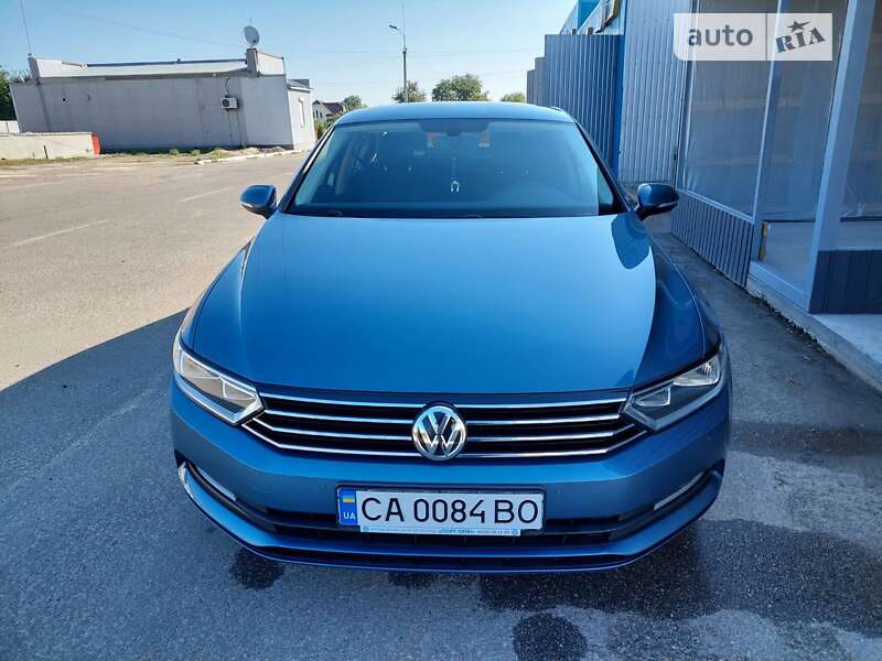 Седан Volkswagen Passat 2018 в Каменке