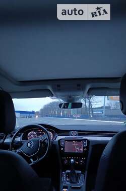 Универсал Volkswagen Passat 2015 в Запорожье