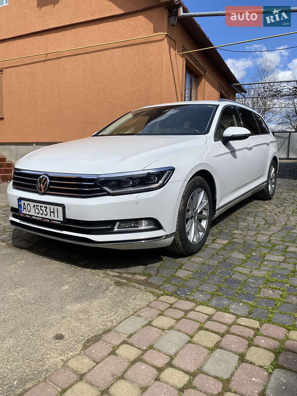 Универсал Volkswagen Passat 2018 в Мукачево фото Универсал Volkswagen Passat 2018 в Мукачево