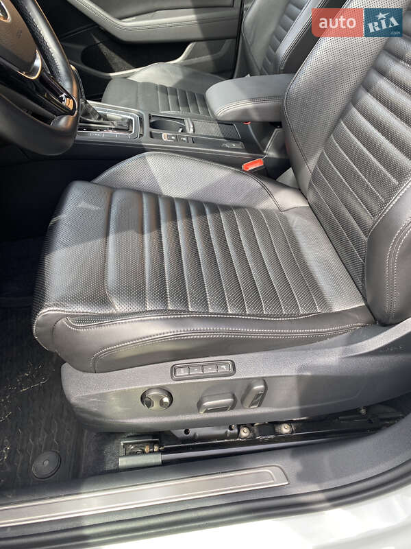 Универсал Volkswagen Passat 2018 в Мукачево фото 10 Универсал Volkswagen Passat 2018 в Мукачево