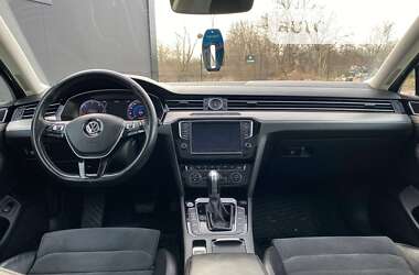Универсал Volkswagen Passat 2015 в Стрые