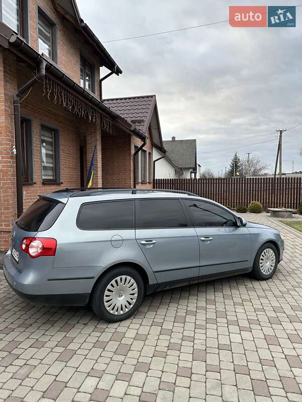 Универсал Volkswagen Passat 2009 в Львове