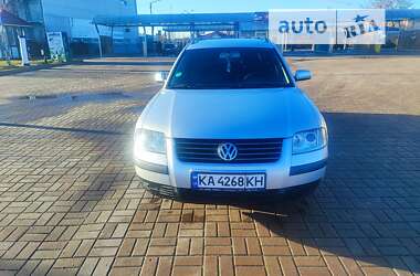 Универсал Volkswagen Passat 2001 в Киеве