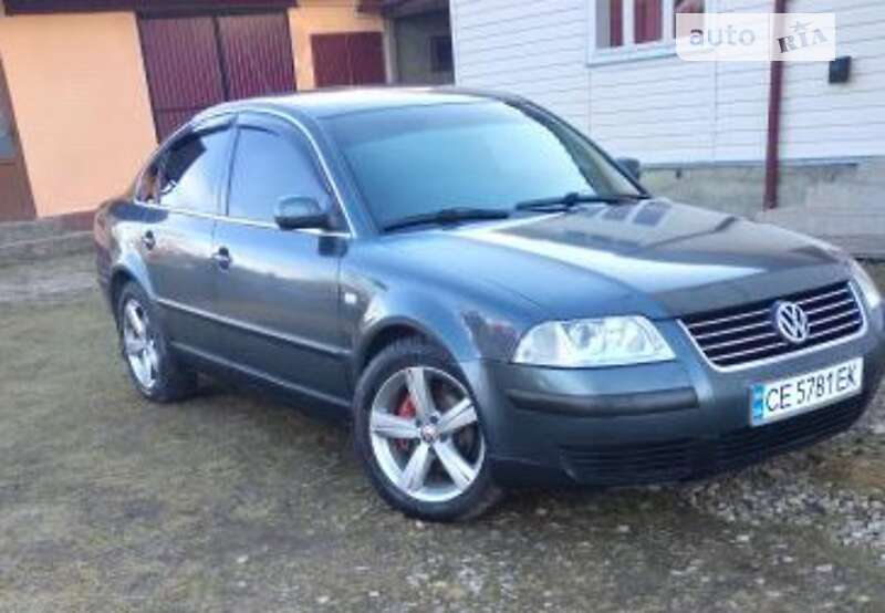 Седан Volkswagen Passat 2000 в Вижнице