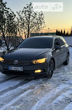 Универсал Volkswagen Passat 2016 в Львове