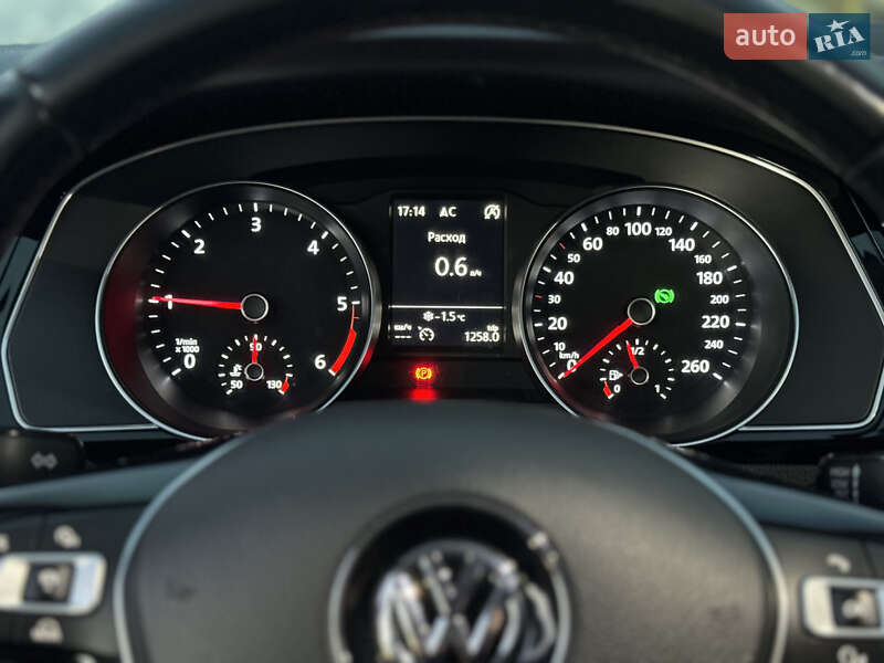 Универсал Volkswagen Passat 2016 в Львове фото 26 Универсал Volkswagen Passat 2016 в Львове