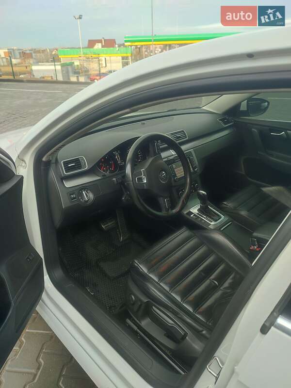 Седан Volkswagen Passat 2011 в Каменец-Подольском