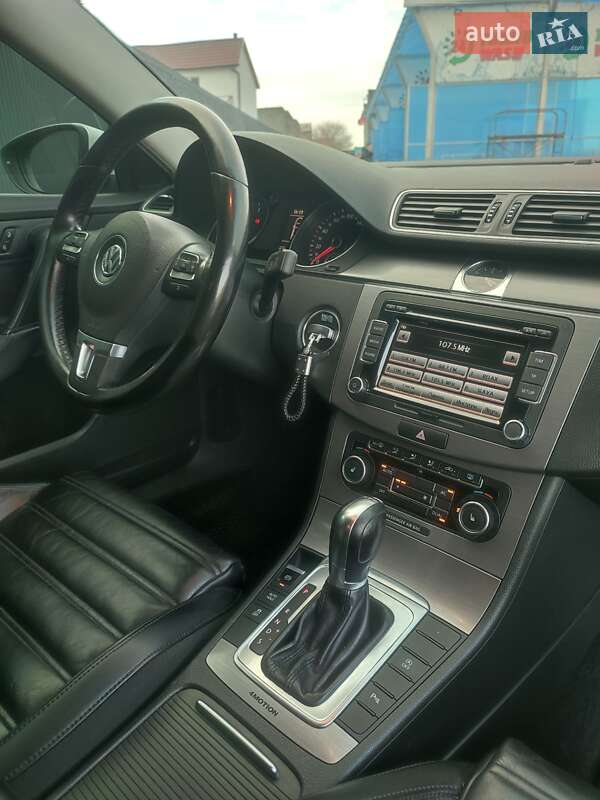 Седан Volkswagen Passat 2011 в Каменец-Подольском