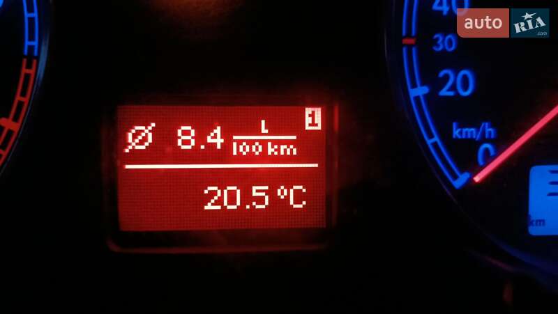 Седан Volkswagen Passat 2001 в Києві