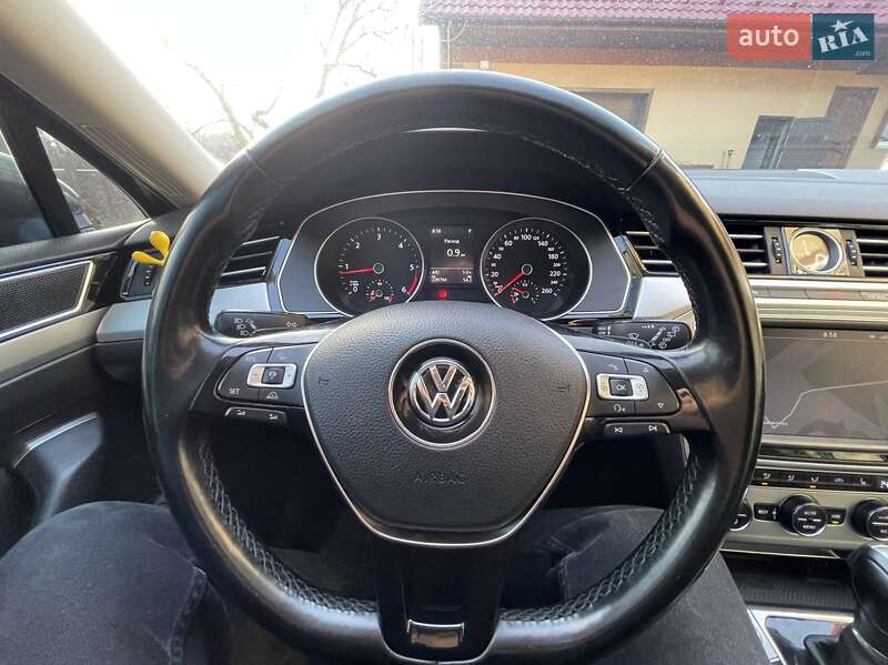 Универсал Volkswagen Passat 2015 в Умани