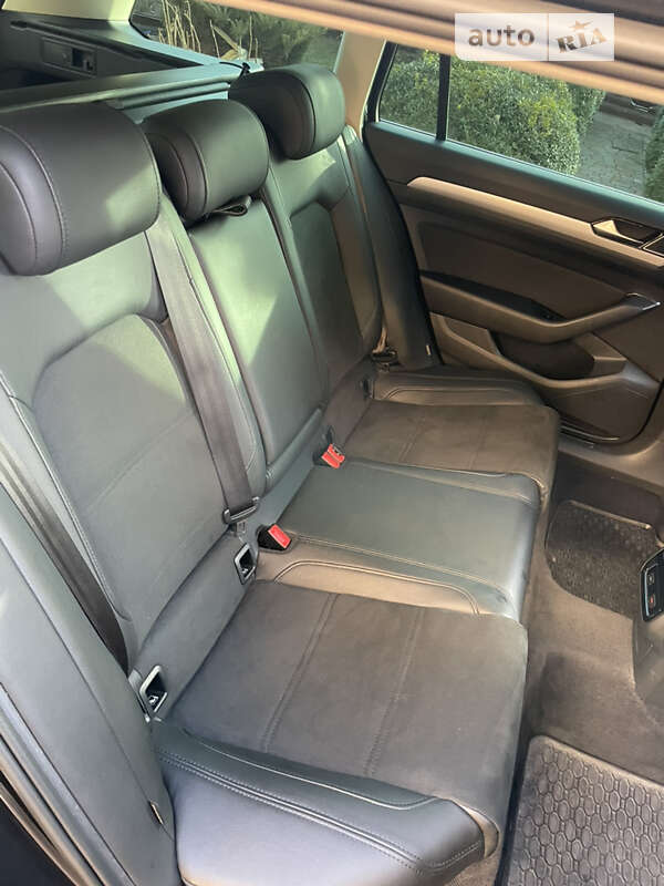 Универсал Volkswagen Passat 2015 в Умани