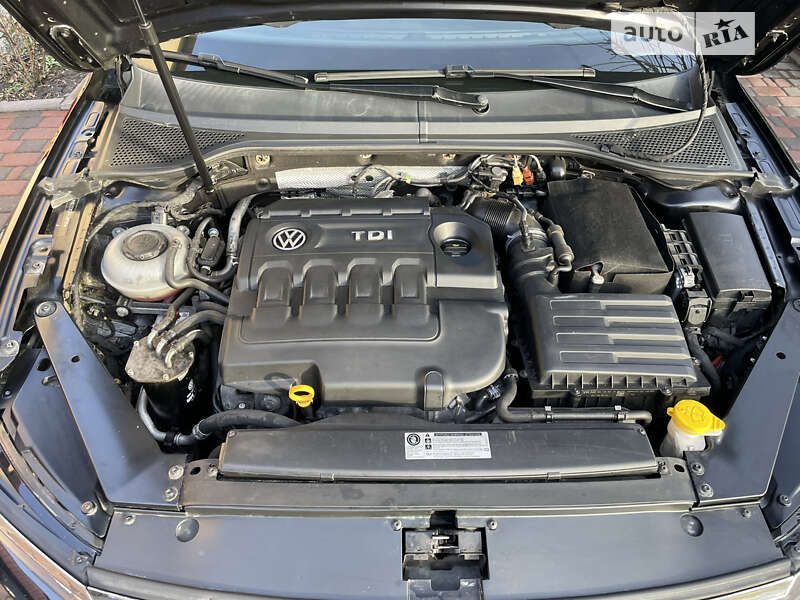 Универсал Volkswagen Passat 2015 в Умани