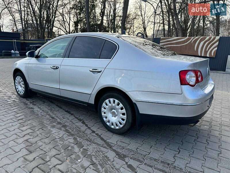 Седан Volkswagen Passat 2007 в Одессе