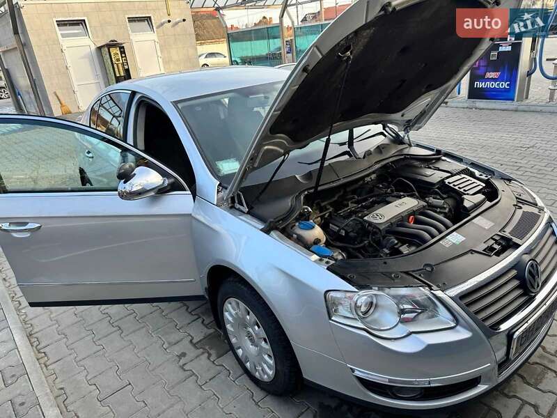 Седан Volkswagen Passat 2007 в Одессе
