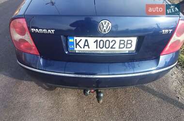 Седан Volkswagen Passat 2003 в Киеве
