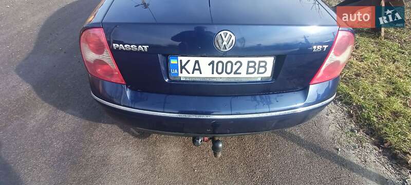 Седан Volkswagen Passat 2003 в Києві