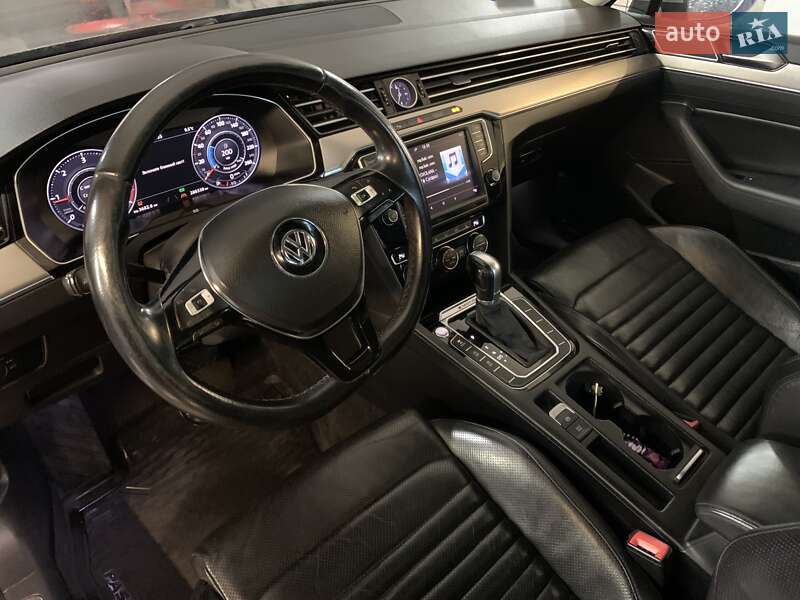 Универсал Volkswagen Passat 2015 в Коломые