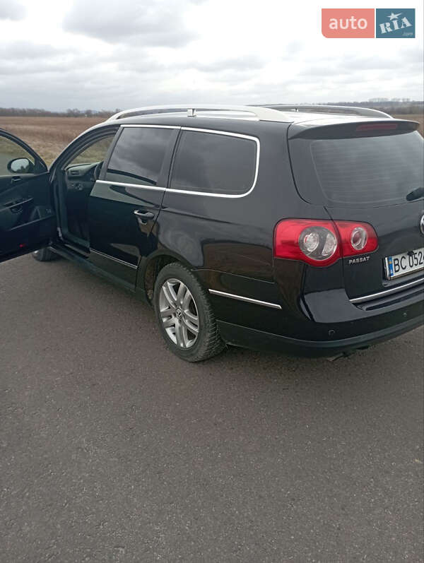 Універсал Volkswagen Passat 2007 в Мостиській